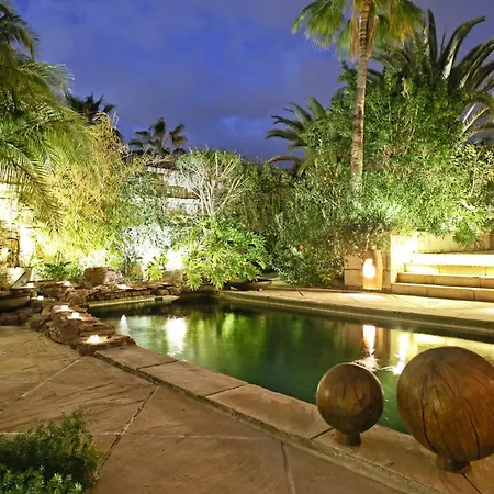 Villa Lujosa Con Piscina Privada Y Precioso Jardin *