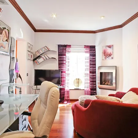 Вилла Lujosa Con Piscina Privada Y Precioso Jardin