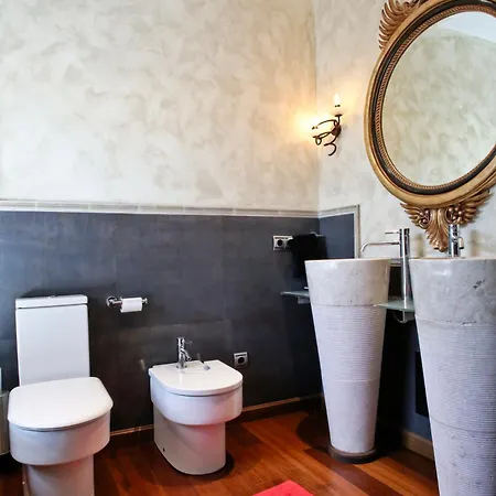 Вилла Lujosa Con Piscina Privada Y Precioso Jardin Чайофа